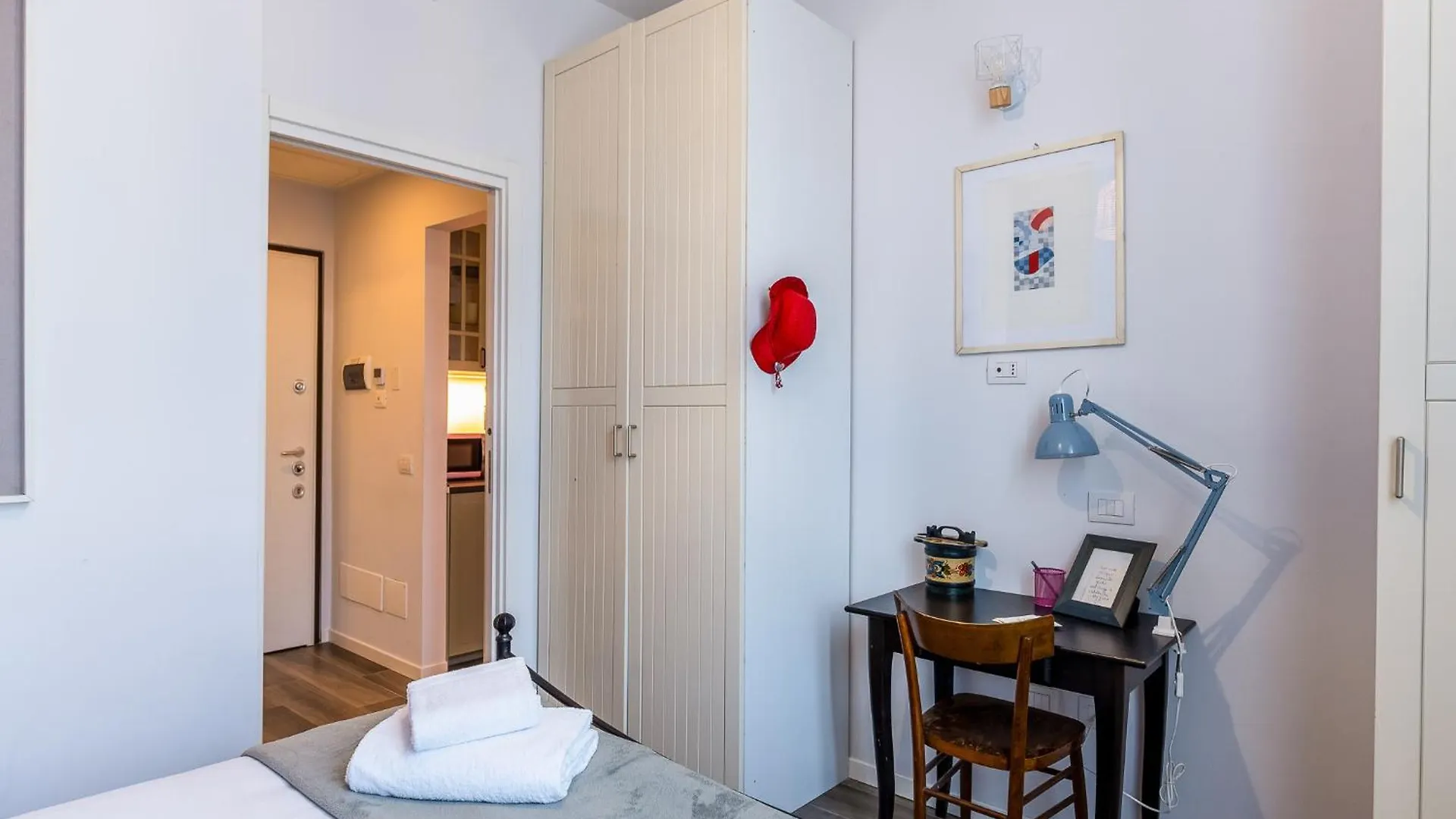 Nuovi Bilocali Central Station - 2 Apt Con Parcheggio In Box E 1 Apt Con Balcone -No Box- N&S Town Homes Milán Itálie