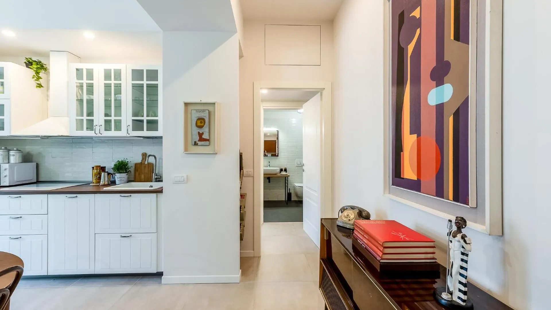 Nuovi Bilocali Central Station - 2 Apt Con Parcheggio In Box E 1 Apt Con Balcone -No Box- N&S Town Homes Milan 0*,  Italy