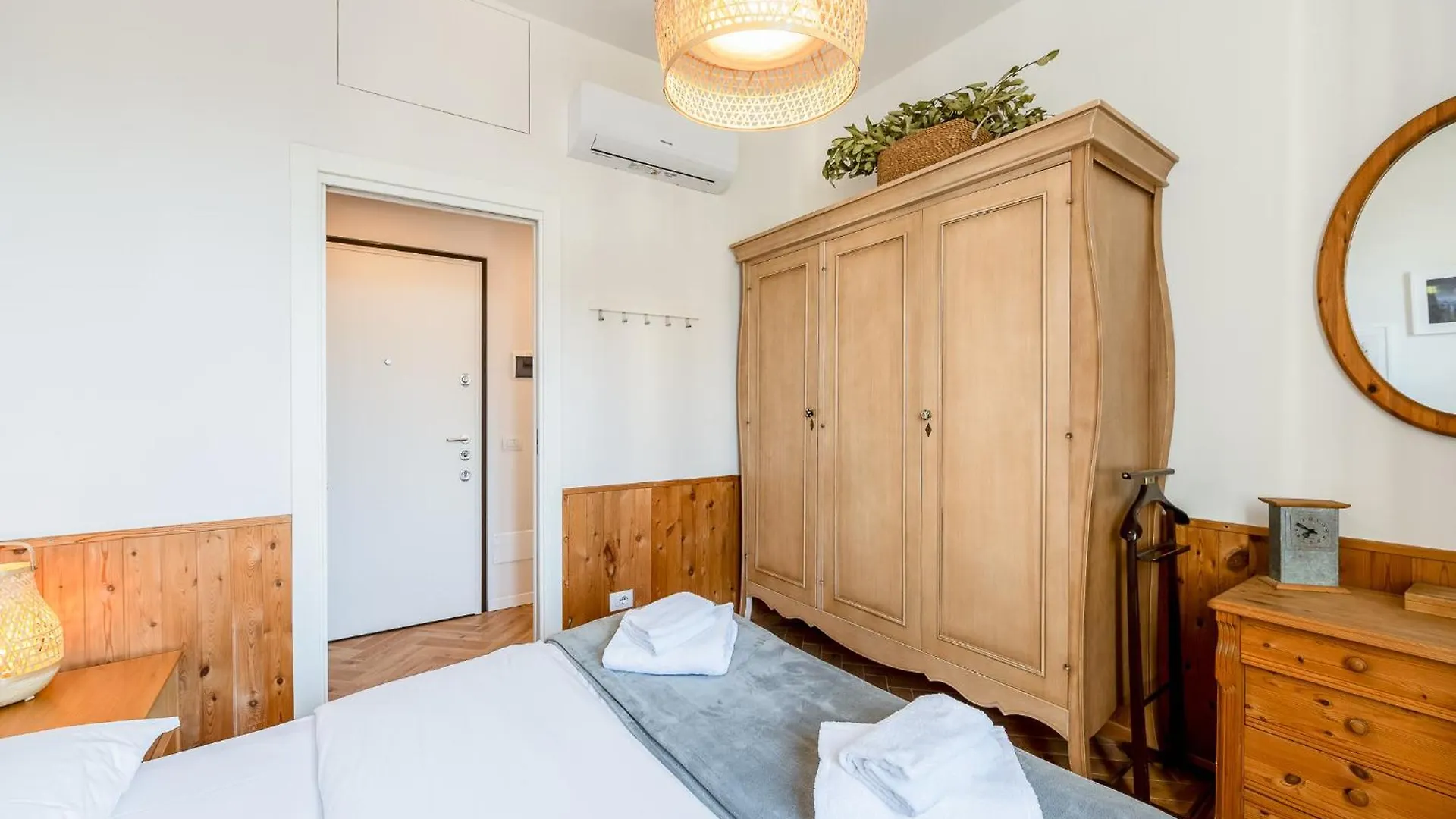 Nuovi Bilocali Central Station - 2 Apt Con Parcheggio In Box E 1 Apt Con Balcone -No Box- N&S Town Homes Milan Apartment