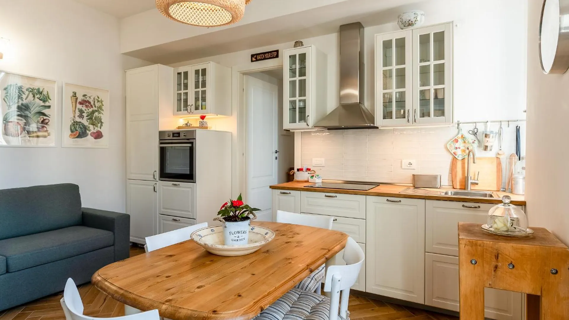 Apartment Nuovi Bilocali Central Station - 2 Apt Con Parcheggio In Box E 1 Apt Con Balcone -No Box- N&S Town Homes Milan Italy